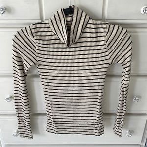 Abercrombie Turtleneck
